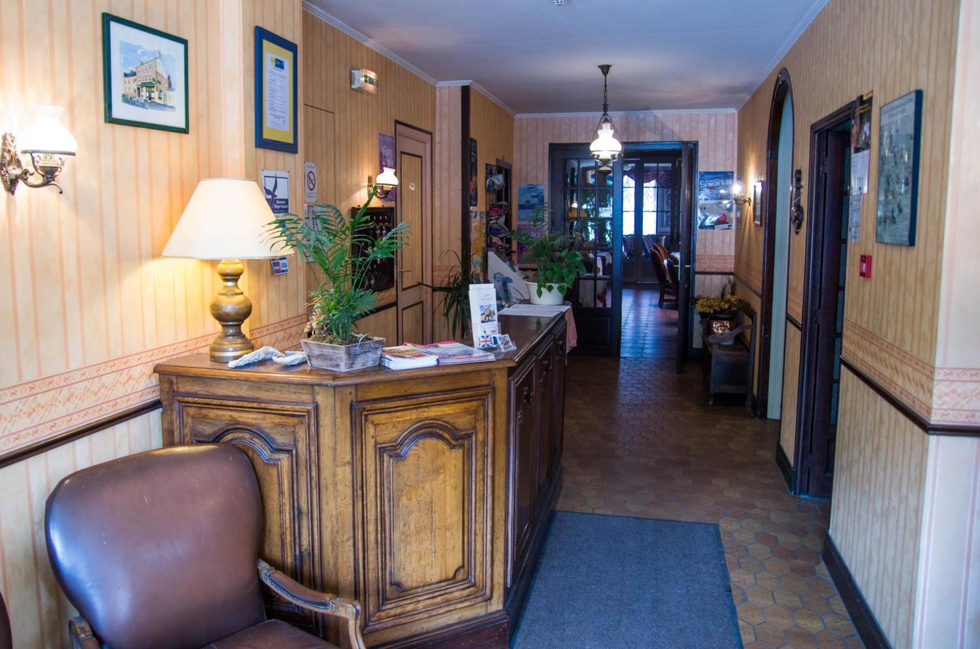 Hotel De La Gare Dol-de-Bretagne Εξωτερικό φωτογραφία