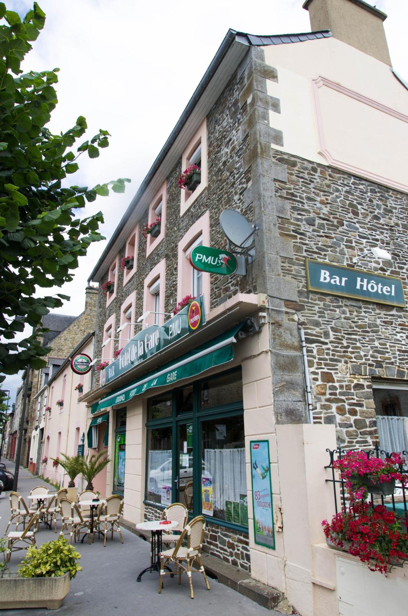 Hotel De La Gare Dol-de-Bretagne Εξωτερικό φωτογραφία