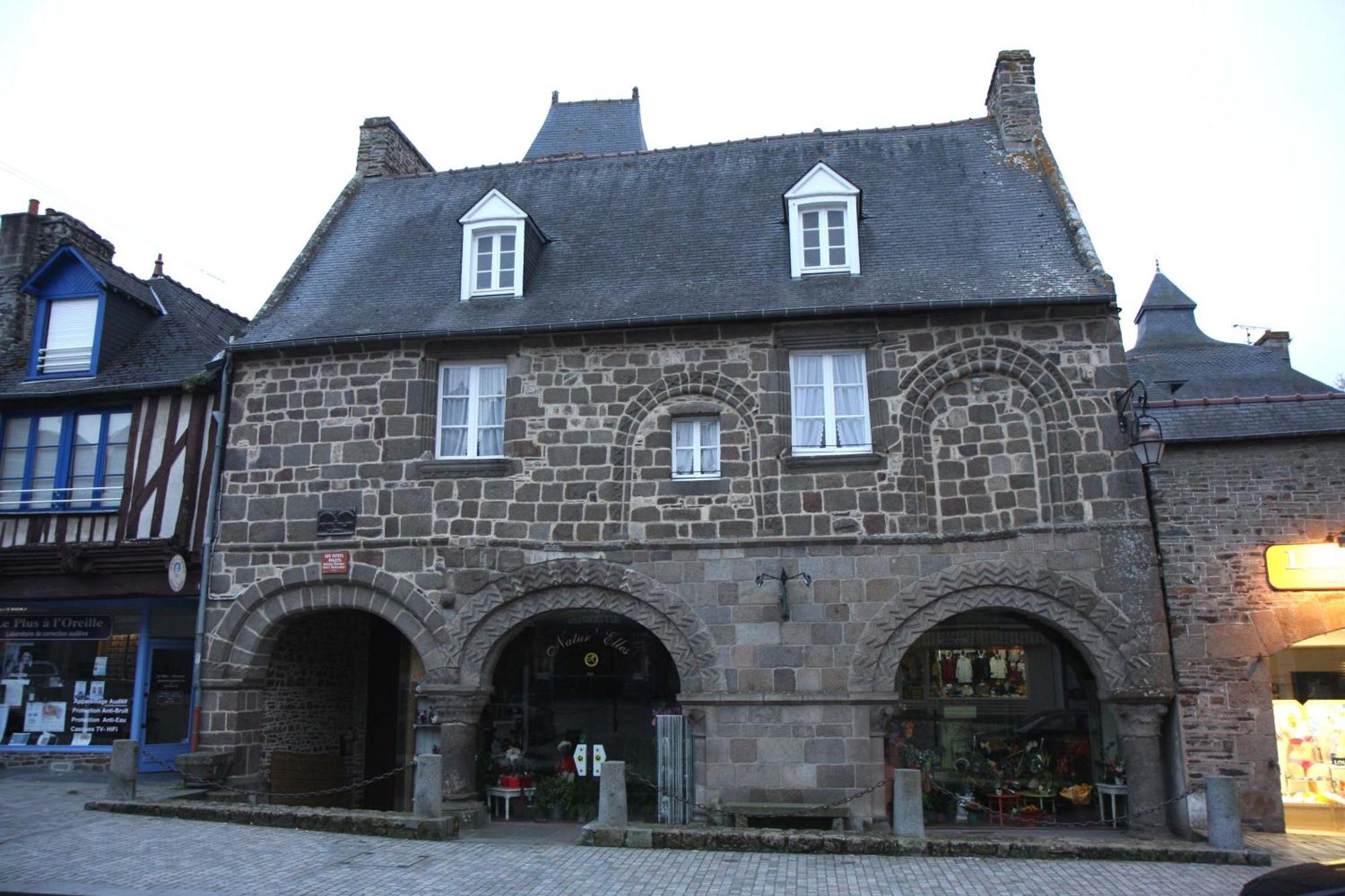 Hotel De La Gare Dol-de-Bretagne Εξωτερικό φωτογραφία